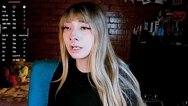 Annycolin  online show from February 8, 2026, 4:27 am