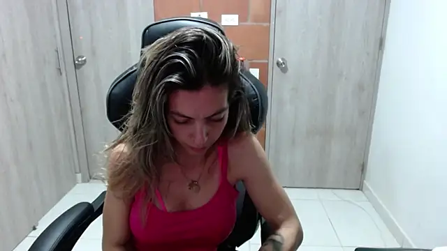 Princezzlove3 online show from March 4, 2025, 12:18 am