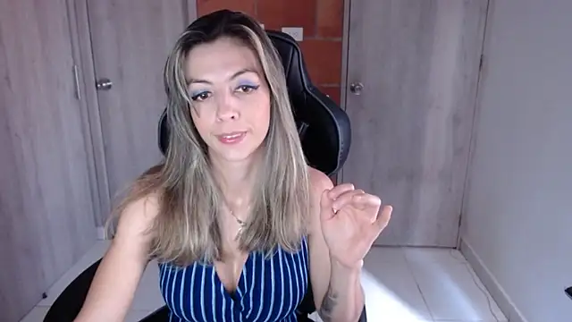 Princezzlove3 online show from March 8, 2025, 3:35 pm