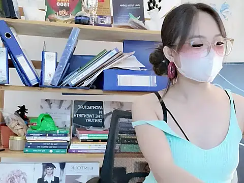 Snapshot of Lush-Office chatting on July 18, 2026, 1:15 pm Lush-Office online show from July 18, 2026, 1:15 pm