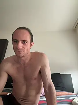 VicesVersa online show from February 13, 2025, 1:05 pm