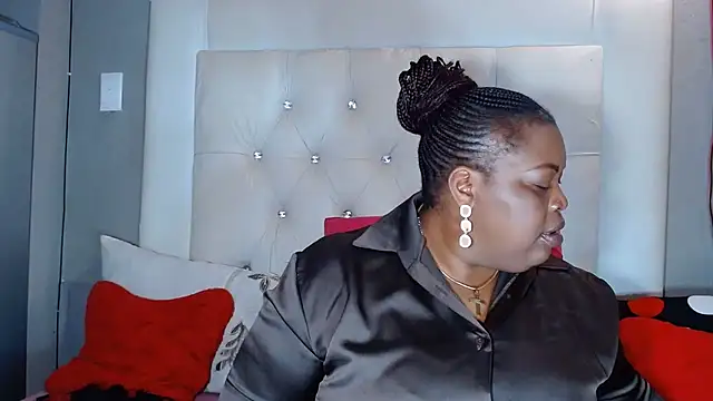 Snapshot of omalicha98 chatting on June 12, 2026, 7:40 am omalicha98 online show from June 12, 2026, 7:40 am