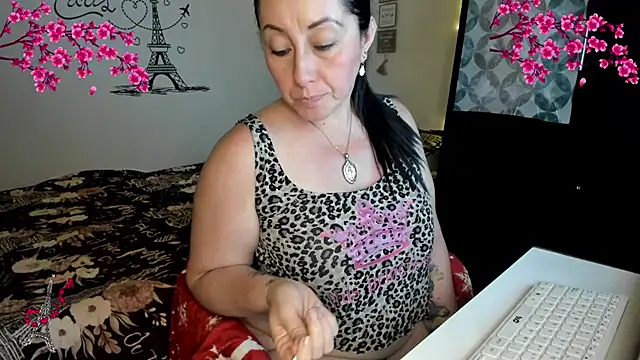 nataparis online show from May 16, 2026, 12:07 am