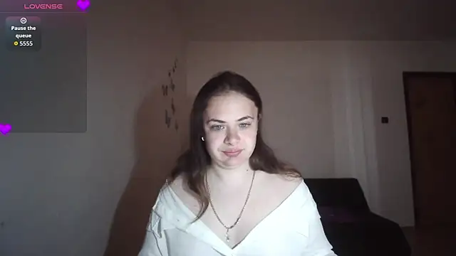 Snapshot of Your___Hope chatting on June 19, 2026, 6:18 am Your Hope online show from June 19, 2026, 6:18 am