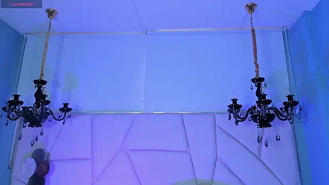 Snapshot of Aitana_Hilton_ chatting on October 10, 2025, 11:53 am Aitana Hilton online show from October 10, 2025, 11:53 am