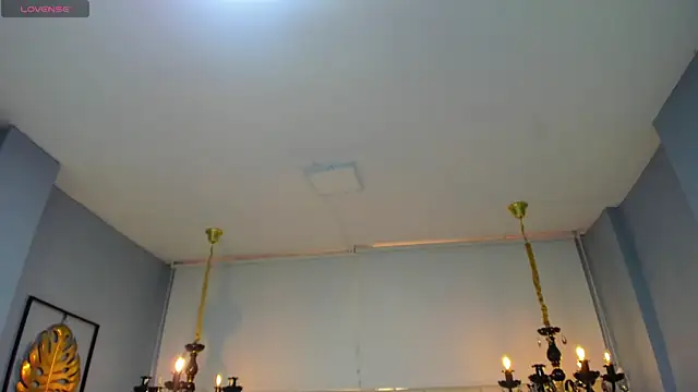 Snapshot of Aitana_Hilton_ chatting on November 24, 2025, 11:43 am Aitana Hilton online show from November 24, 2025, 11:43 am