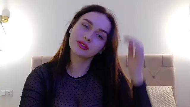 Snapshot of Lilliana_Moon chatting on January 18, 2025, 1:29 pm Lilliana Moon online show from January 18, 2025, 1:29 pm