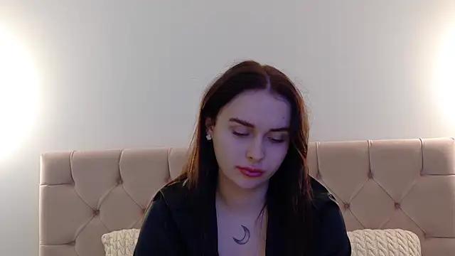 Snapshot of Lilliana_Moon chatting on January 21, 2025, 5:09 pm Lilliana Moon online show from January 21, 2025, 5:09 pm