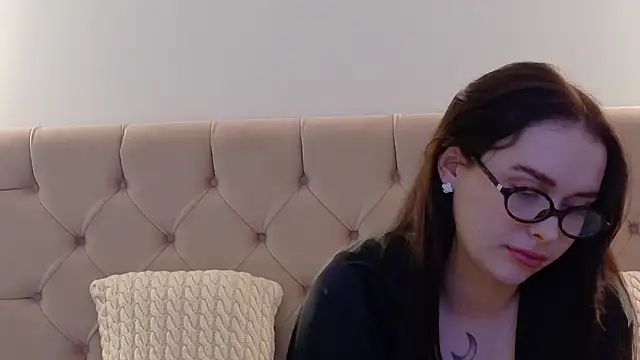 Snapshot of Lilliana_Moon chatting on January 21, 2025, 8:11 pm Lilliana Moon online show from January 21, 2025, 8:11 pm