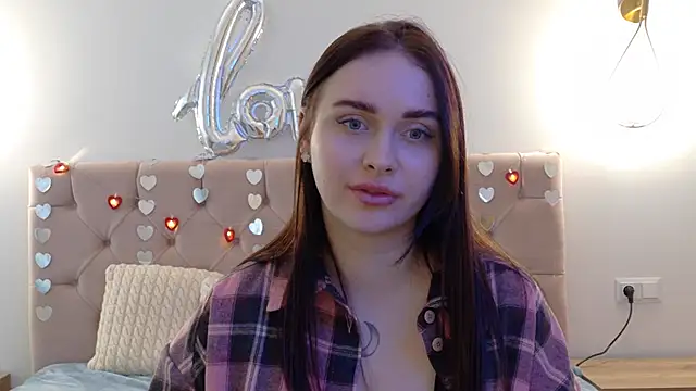 Snapshot of Lilliana_Moon chatting on February 16, 2025, 12:10 pm Lilliana Moon online show from February 16, 2025, 12:10 pm