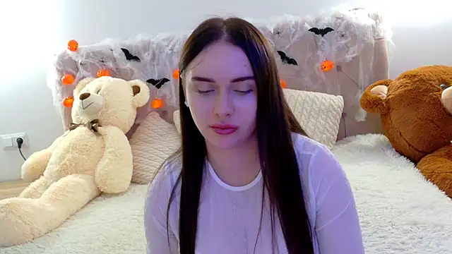 Snapshot of Lilliana_Moon chatting on November 7, 2025, 10:15 am Lilliana Moon online show from November 7, 2025, 10:15 am