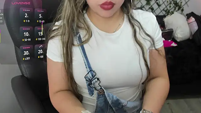 Snapshot of zahra_Jalid chatting on October 21, 2025, 9:04 pm zahra Jalid online show from October 21, 2025, 9:04 pm