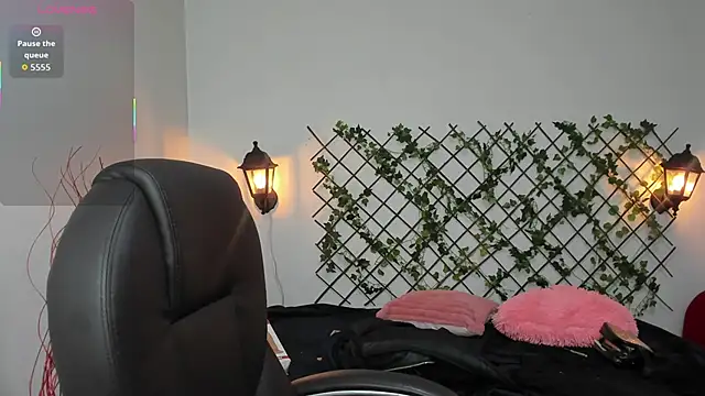 Snapshot of zahra_Jalid chatting on October 28, 2025, 9:50 pm zahra Jalid online show from October 28, 2025, 9:50 pm