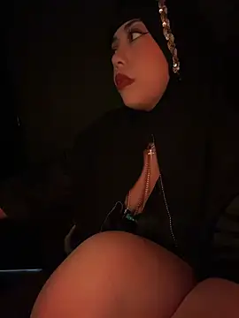 Snapshot of zahra_Jalid chatting on May 16, 2026, 10:08 pm zahra Jalid online show from May 16, 2026, 10:08 pm