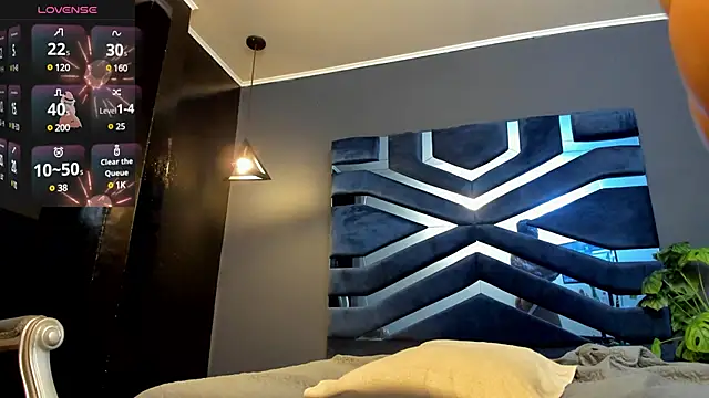 bruno cavalli online show from February 12, 2025, 8:18 pm