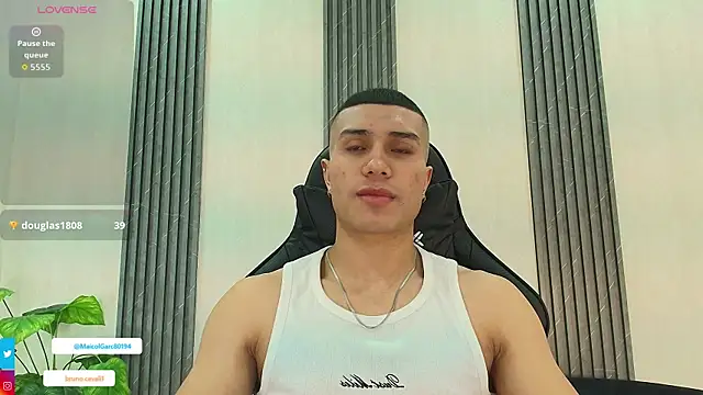Snapshot of bruno_cavalli chatting on July 17, 2026, 5:51 pm bruno cavalli online show from July 17, 2026, 5:51 pm