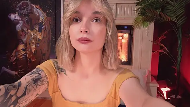 Snapshot of Bella_Alita chatting on January 18, 2025, 11:33 pm Bella Alita online show from January 18, 2025, 11:33 pm