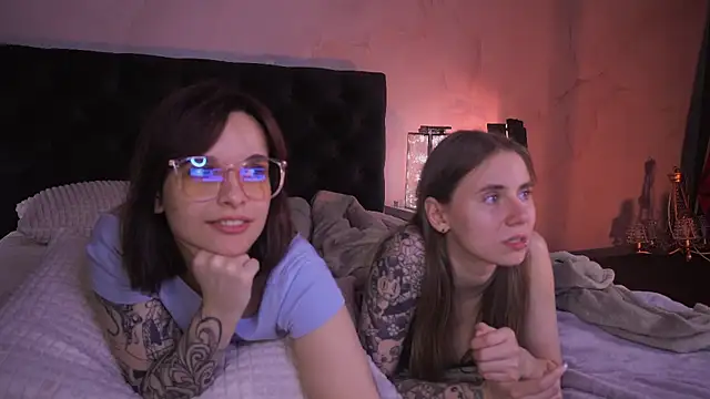 Snapshot of Bella_Alita chatting on September 14, 2025, 8:35 am Bella Alita online show from September 14, 2025, 8:35 am