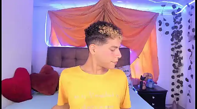 Ethan Boyy online show from March 14, 2025, 8:06 pm