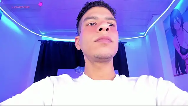 Snapshot of Ethan_Boyy chatting on May 30, 2026, 5:43 pm Ethan Boyy online show from May 30, 2026, 5:43 pm