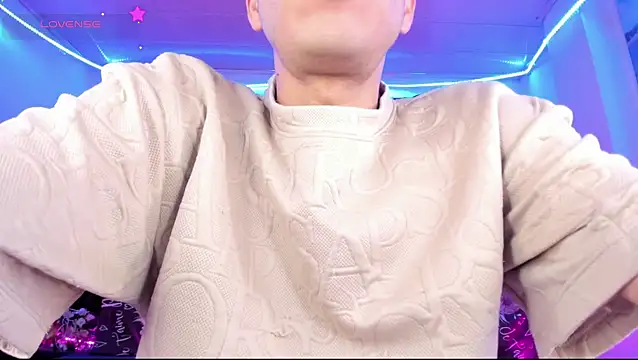 Snapshot of Ethan_Boyy chatting on July 10, 2026, 10:34 pm Ethan Boyy online show from July 10, 2026, 10:34 pm