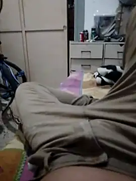 alejo5288 online show from November 6, 2025, 2:56 am