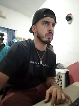 alejo5288 online show from November 14, 2025, 5:44 pm