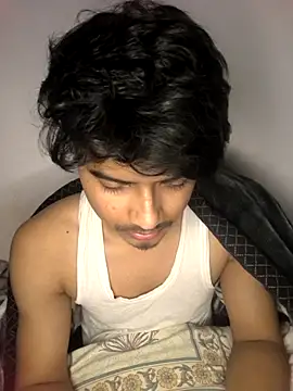 Snapshot of kaif_220 chatting on February 7, 2026, 7:39 pm kaif 220 online show from February 7, 2026, 7:39 pm