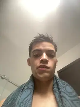 Latinos 2001 online show from June 28, 2026, 2:56 pm