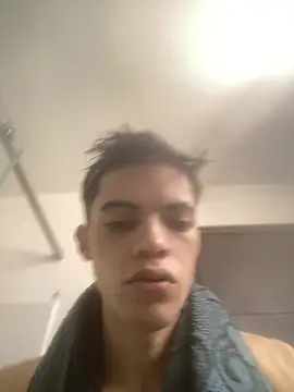 Latinos 2001 online show from July 29, 2026, 4:16 pm