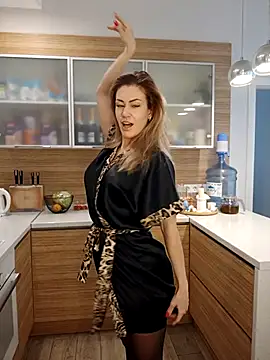 Miroslavadzm1 online show from April 13, 2026, 11:16 am