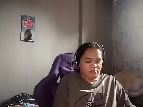 Snapshot of SophiaCourthaway chatting on May 12, 2026, 11:46 pm SophiaCourthaway online show from May 12, 2026, 11:46 pm