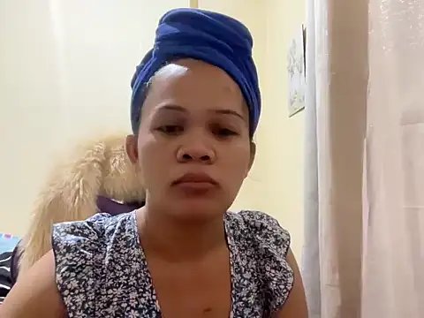 Snapshot of SophiaCourthaway chatting on June 12, 2026, 1:37 am SophiaCourthaway online show from June 12, 2026, 1:37 am