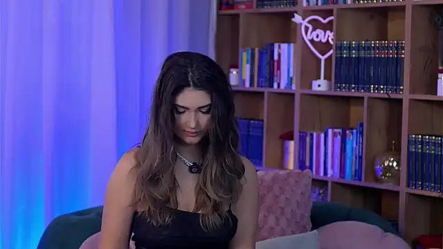 SarahPeach8 online show from January 7, 2026, 1:41 am