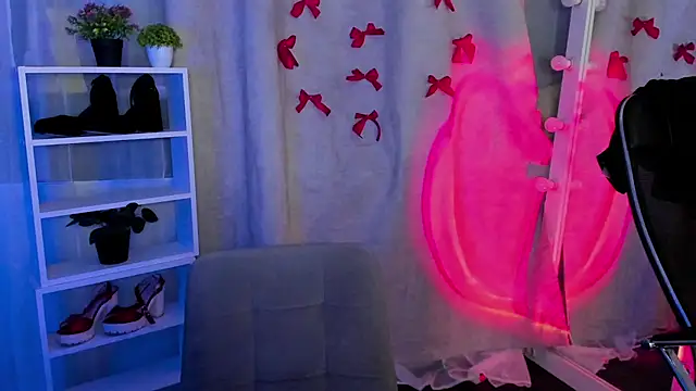 Snapshot of Sahara_Shields chatting on March 7, 2025, 4:22 pm Sahara Shields online show from March 7, 2025, 4:22 pm