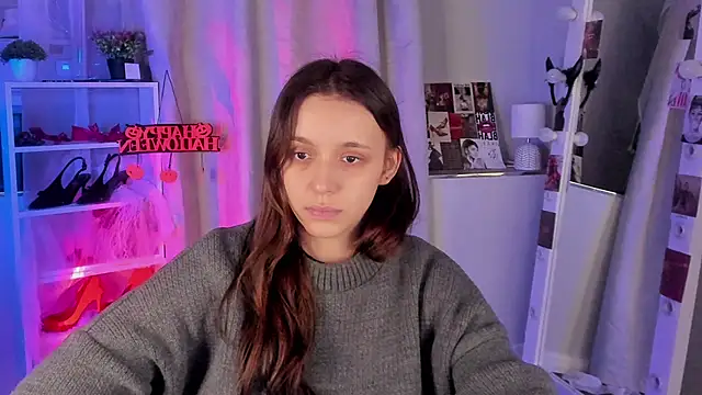 Snapshot of Sahara_Shields chatting on October 24, 2025, 10:33 am Sahara Shields online show from October 24, 2025, 10:33 am