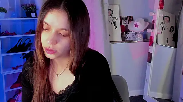 Snapshot of Sahara_Shields chatting on November 13, 2025, 8:46 am Sahara Shields online show from November 13, 2025, 8:46 am