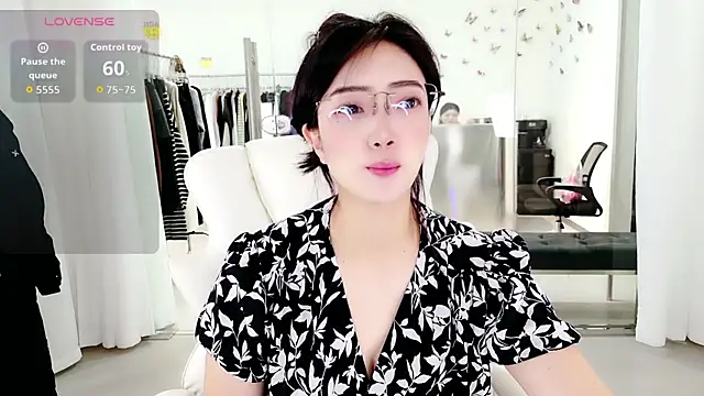 Snapshot of miaomiao-777 chatting on October 20, 2025, 2:23 am miaomiao-777 online show from October 20, 2025, 2:23 am