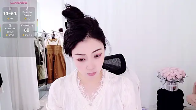 miaomiao-777 online show from April 12, 2026, 1:21 am