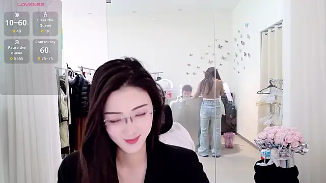 miaomiao-777 online show from April 25, 2026, 11:46 pm