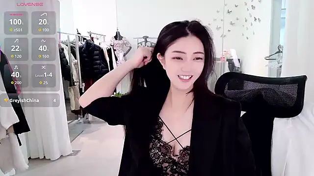 miaomiao-777 online show from May 4, 2026, 11:56 pm
