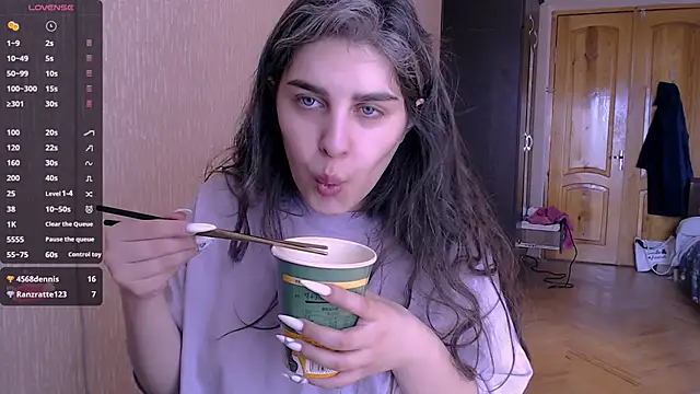 Snapshot of _Roselina_ chatting on January 22, 2025, 8:40 am Roselina online show from January 22, 2025, 8:40 am