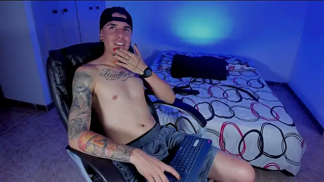 Snapshot of Baan10 chatting on February 19, 2025, 10:09 pm Baan10 online show from February 19, 2025, 10:09 pm