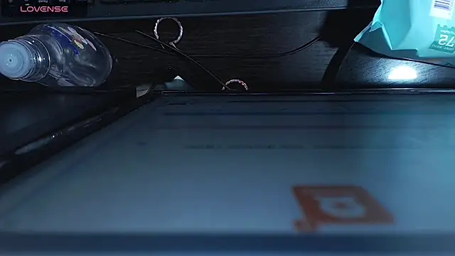 Snapshot of IslaBlaze chatting on March 7, 2025, 4:11 pm IslaBlaze online show from March 7, 2025, 4:11 pm