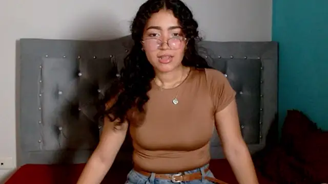 Snapshot of Atlanta_Beautiful chatting on November 21, 2025, 6:28 pm Atlanta Beautiful online show from November 21, 2025, 6:28 pm