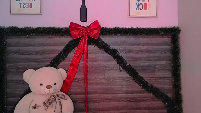 AdaaMillan online show from January 5, 2026, 8:56 pm