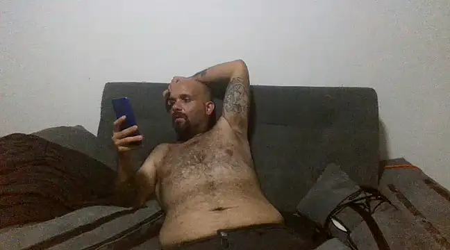 Snapshot of Chubi6669 chatting on February 4, 2025, 2:10 pm Chubi6669 online show from February 4, 2025, 2:10 pm