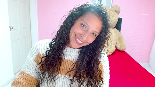 Snapshot of DULCE1609 chatting on March 5, 2025, 10:10 pm DULCE1609 online show from March 5, 2025, 10:10 pm