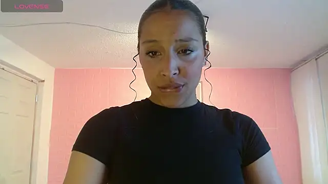DULCE1609 online show from July 14, 2026, 8:14 pm