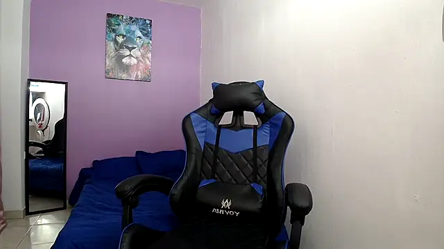 Snapshot of alana_lara chatting on November 23, 2025, 4:12 am alana lara online show from November 23, 2025, 4:12 am